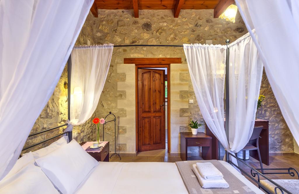 Amazing In Crete * Astérion