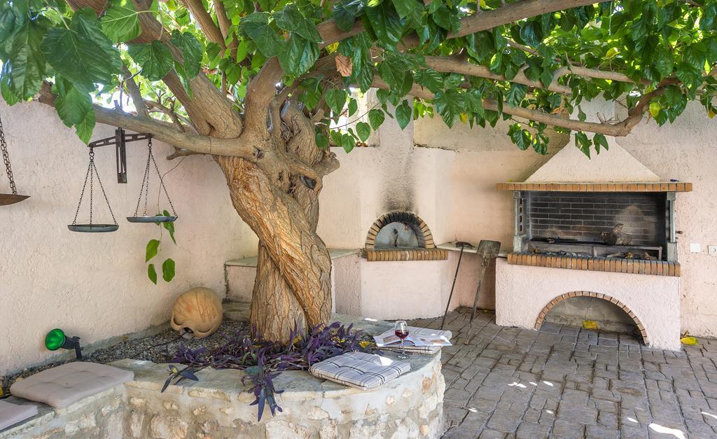 Amazing In Crete * Astérion